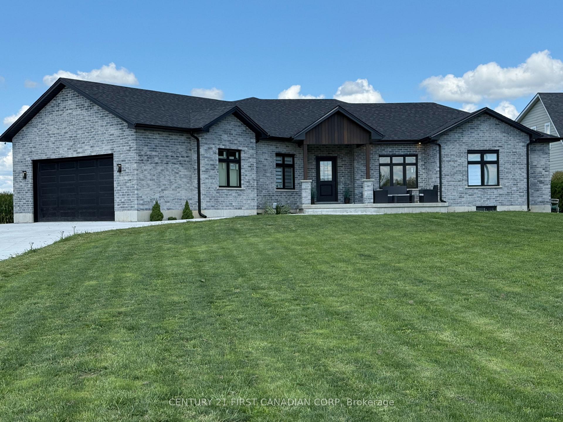 22664 Queens Line, West Elgin