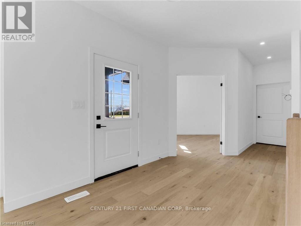 22664 Queens Line, West Elgin 3