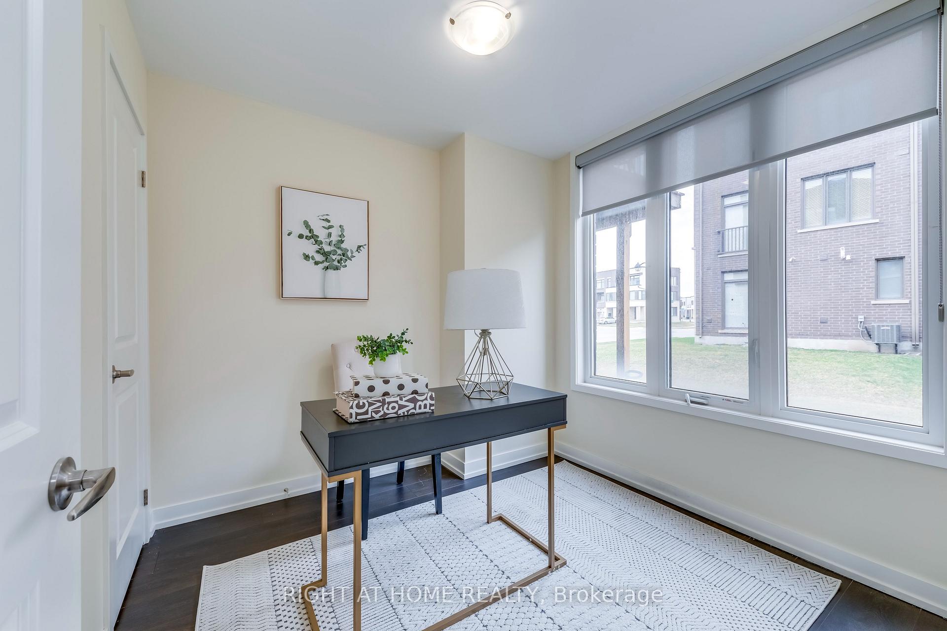 272 Squire Crescent, Oakville 5