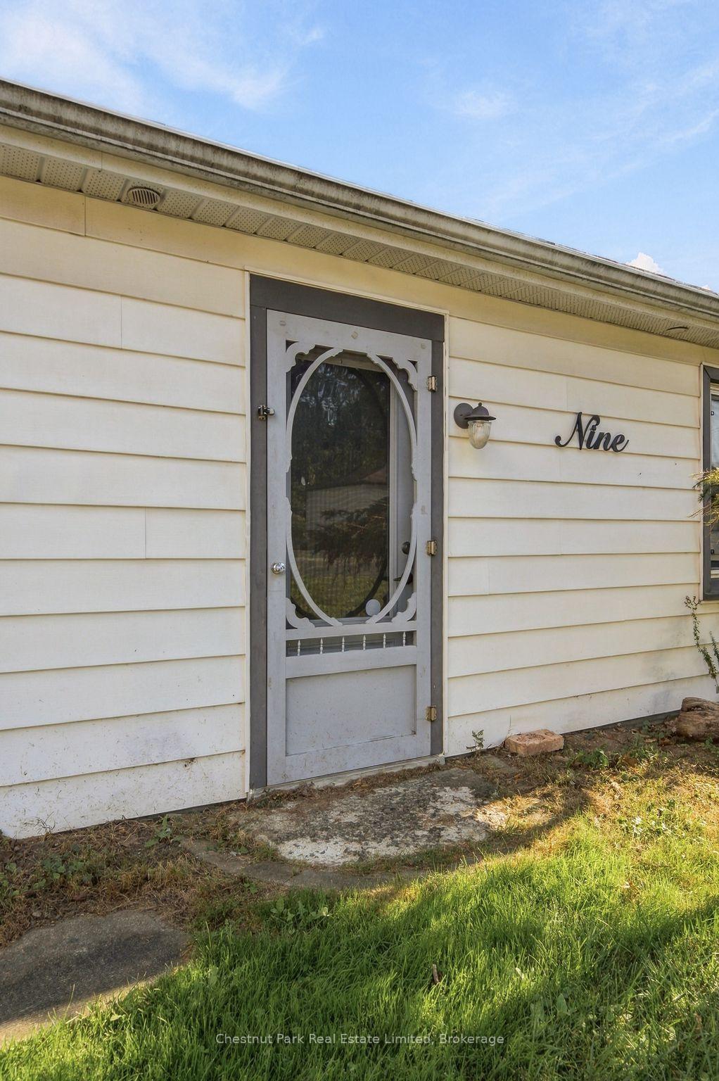 9 Rogers Street, Prince Edward County 4
