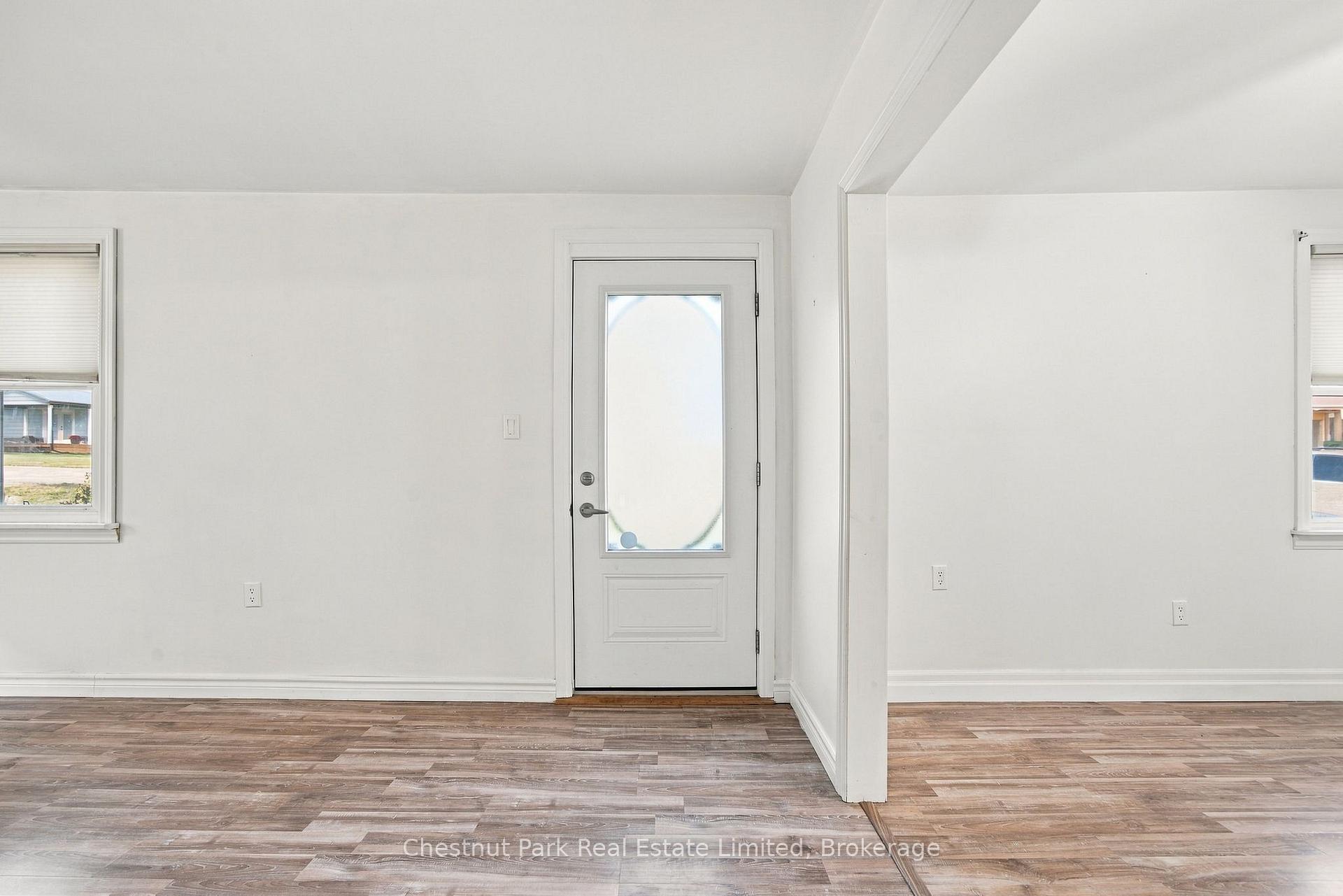 9 Rogers Street, Prince Edward County 5