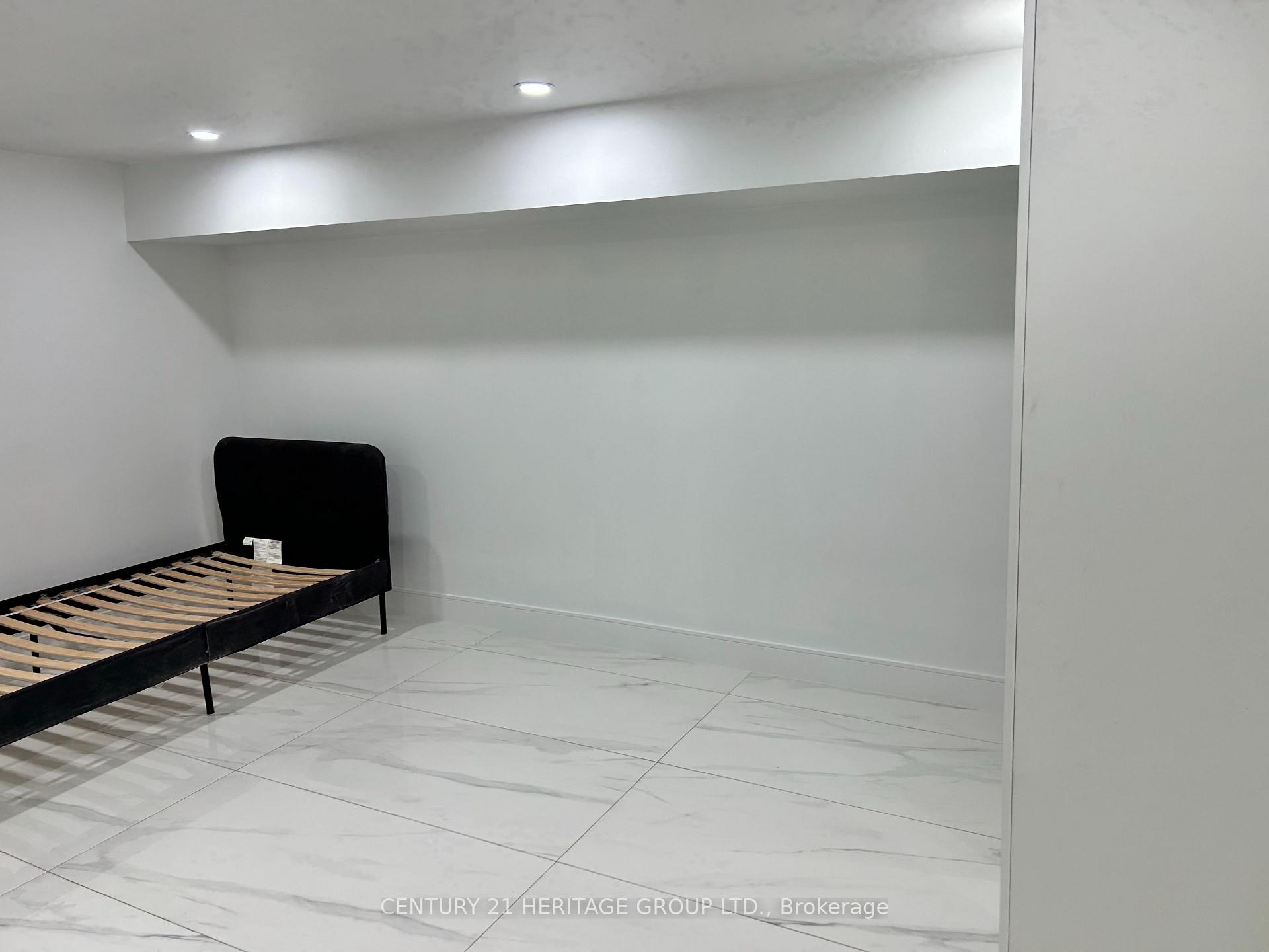 Basement - 326 McConvey Drive, Richmond Hill 3
