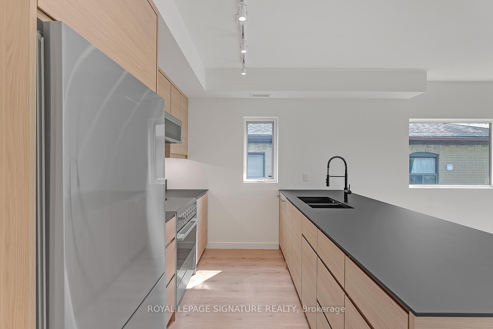 4 - 1254 Davenport Road, Toronto 5