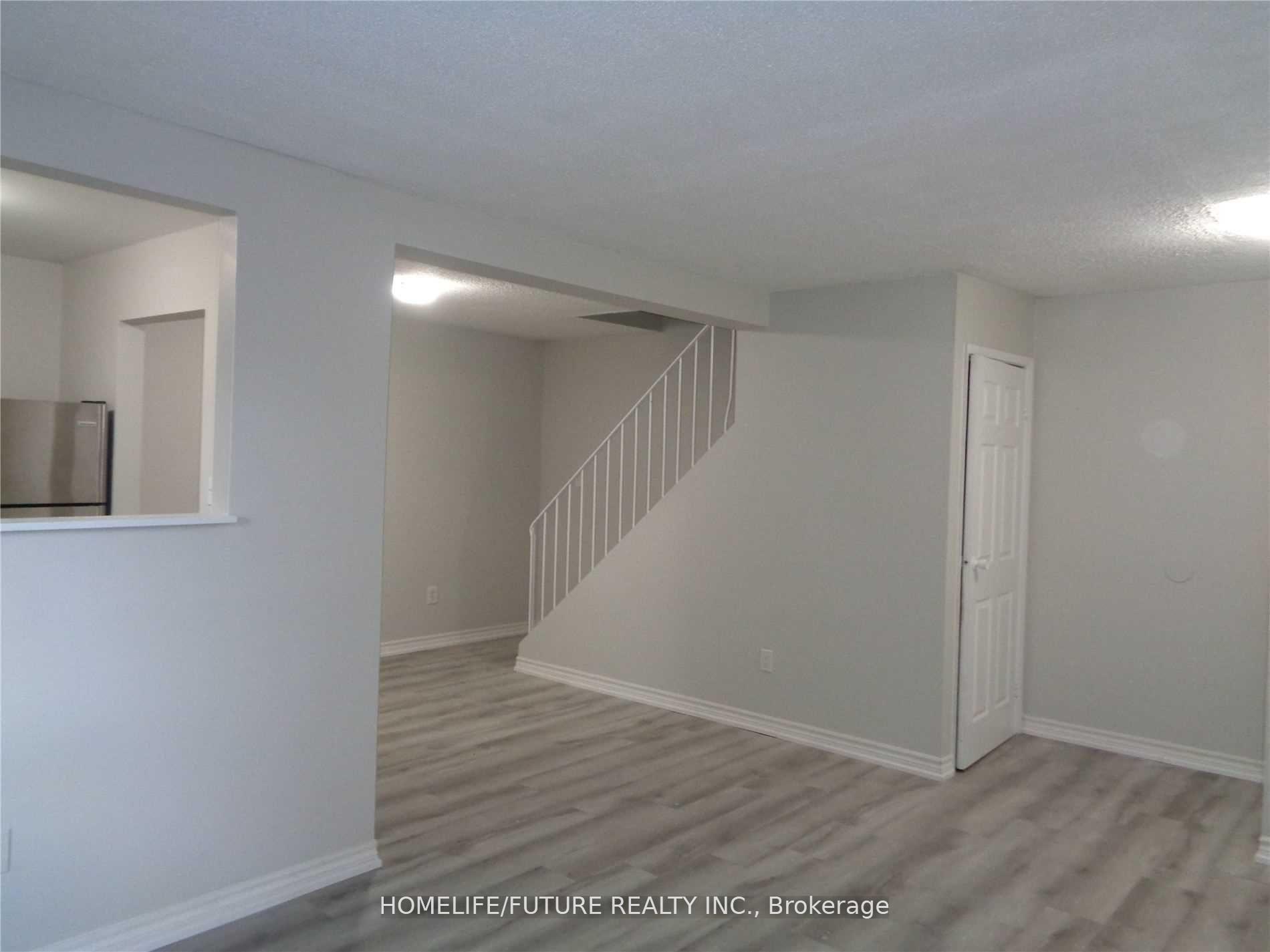 24 - 255 PORTER Street, Oshawa 3