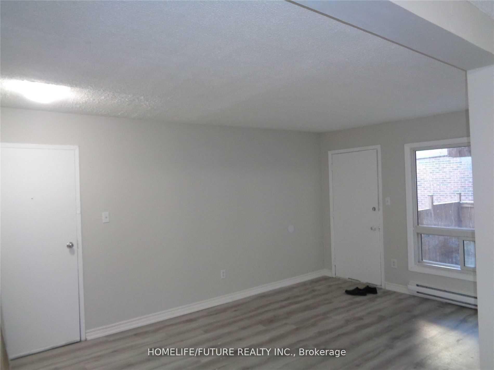 24 - 255 PORTER Street, Oshawa 2