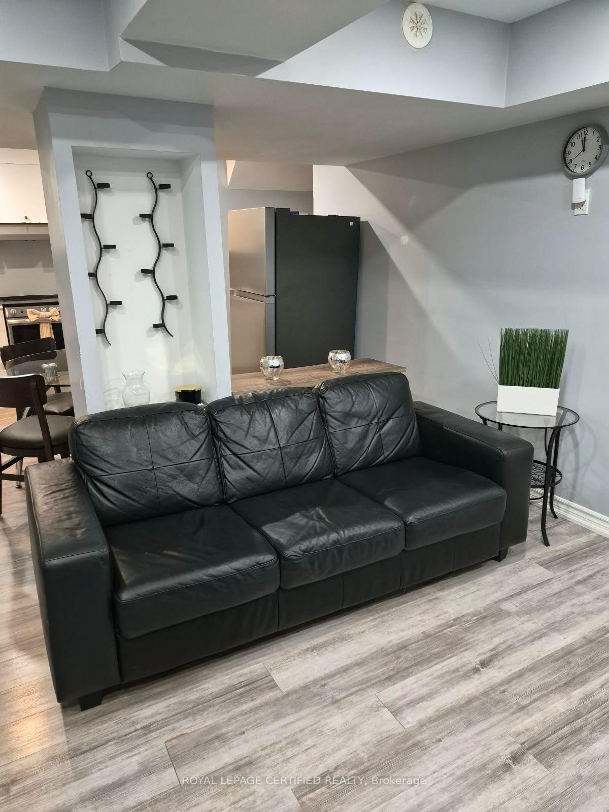 Lower - 1573 Eglinton Avenue W, Mississauga 3