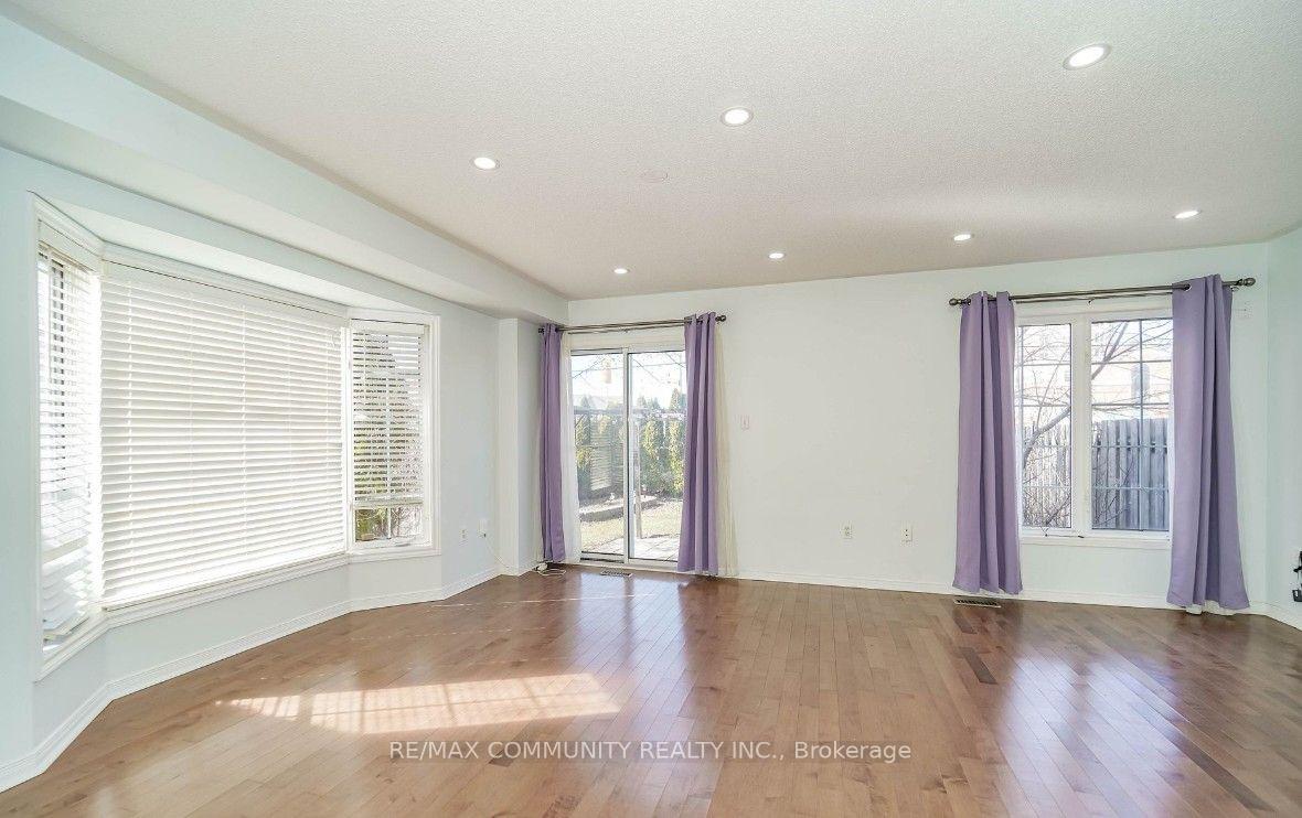 2 Oglevie Drive, Whitby 5