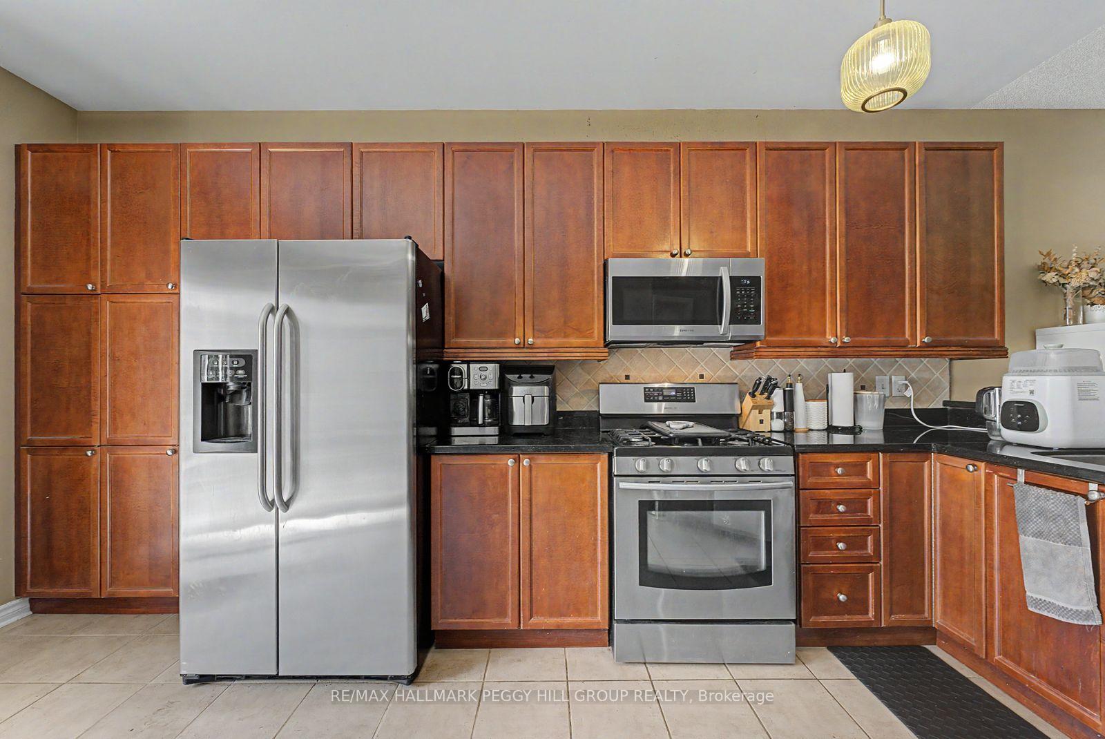 Upper - 65 Jessica Drive, Barrie 3