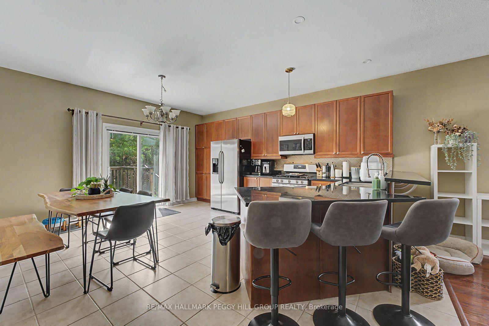 Upper - 65 Jessica Drive, Barrie 2
