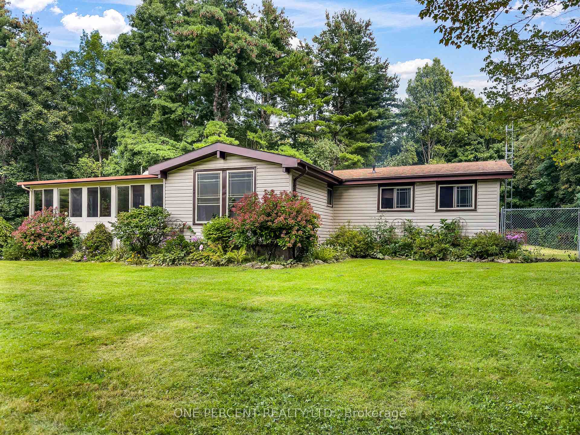 87 Fitzsimmons Road Front Of Leeds & Seeleys Bay Ontario Canada Sale residential Mina Demir One Percent Realty Ltd., Brokerage *