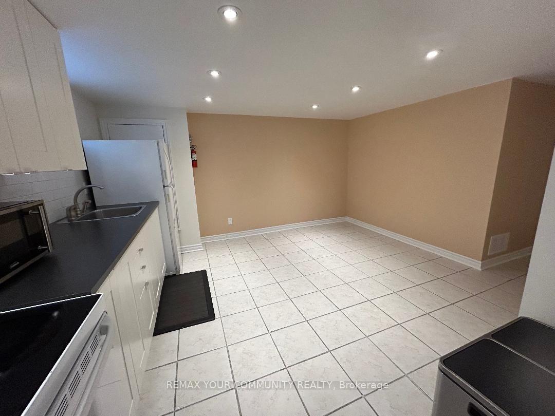 Basement - 49 Lockerbie Avenue, Toronto 4