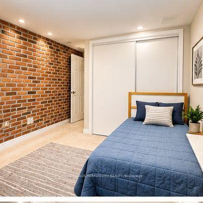 Main - 19 De Jong Street, Toronto 3