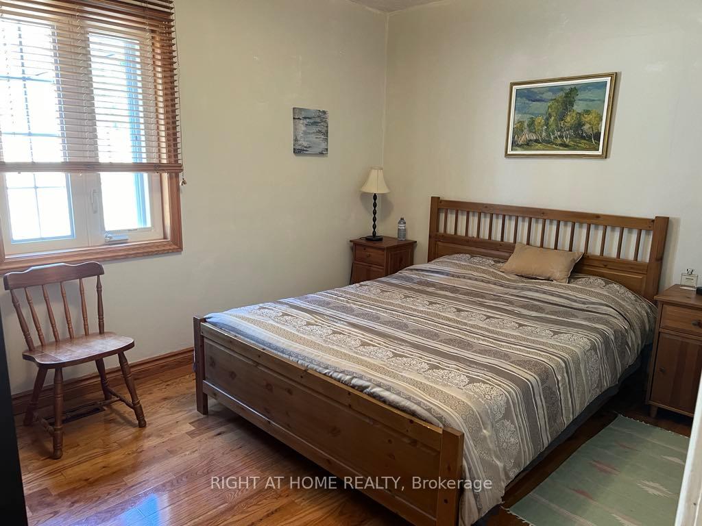 Main Floor - 15 Lynnhaven Road, Toronto 4