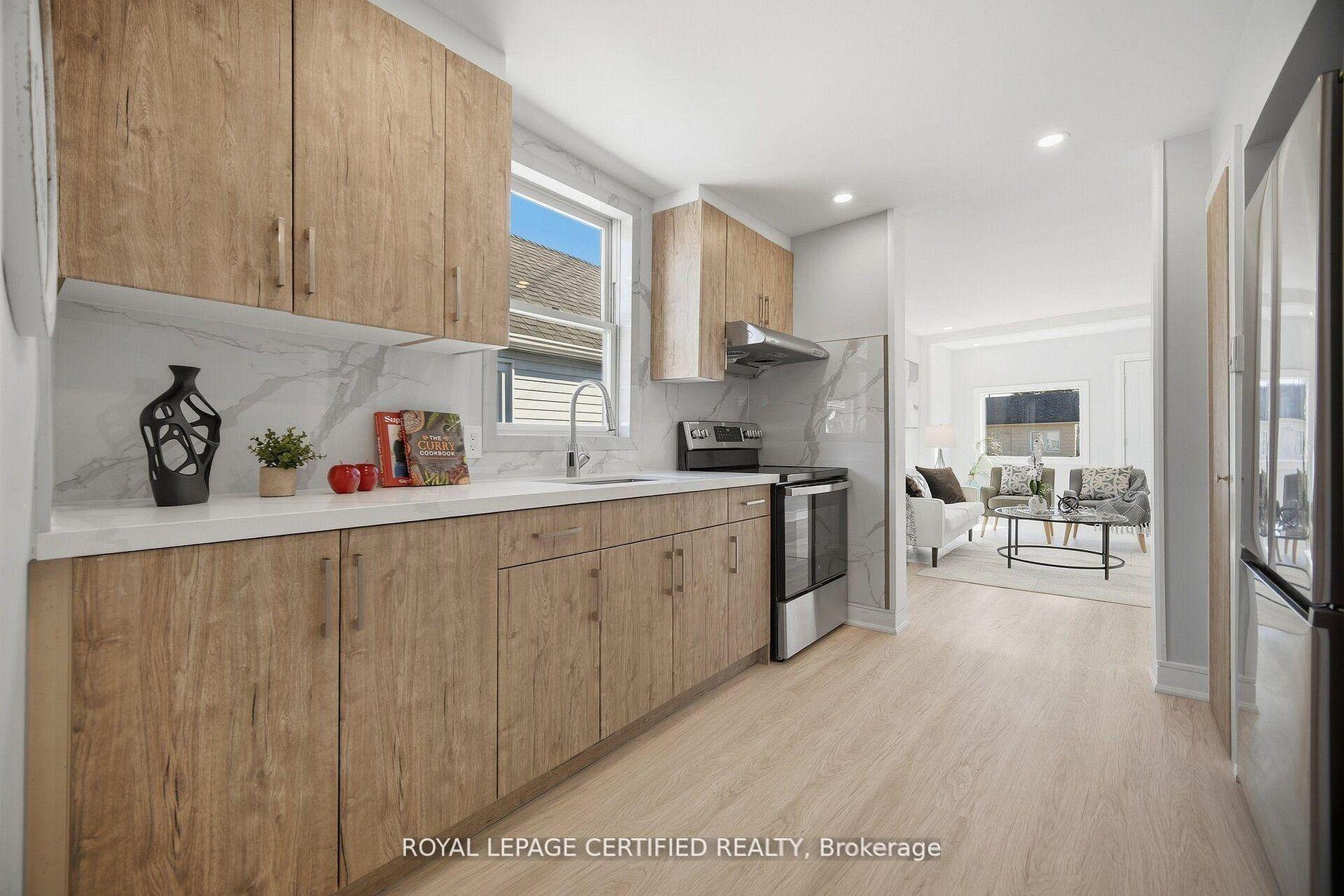 1019 Ogden Avenue Mississauga Ontario Canada Sale residential Stephen Crouch Royal LePage Signature Realty, Brokerage