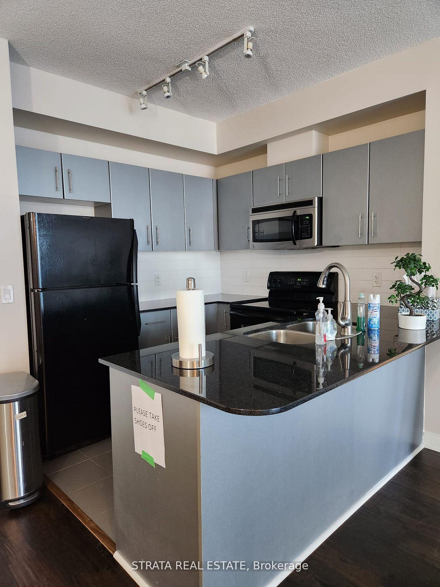 2101 - 12 yonge Street, Toronto 4