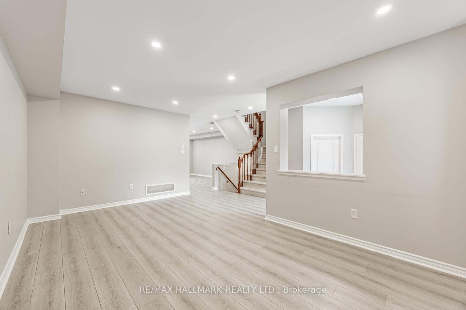 6 Dollery Gate, Ajax 5