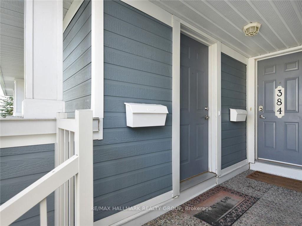 386 Crownridge Drive, Ottawa 2