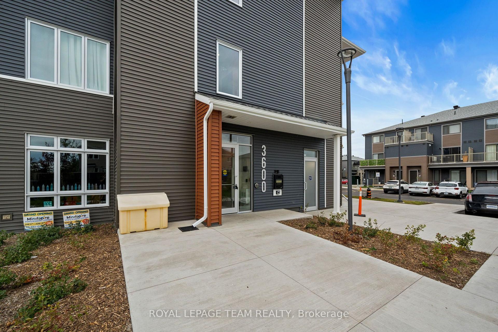 311 - 3600 Brian Coburn Boulevard, Ottawa 4