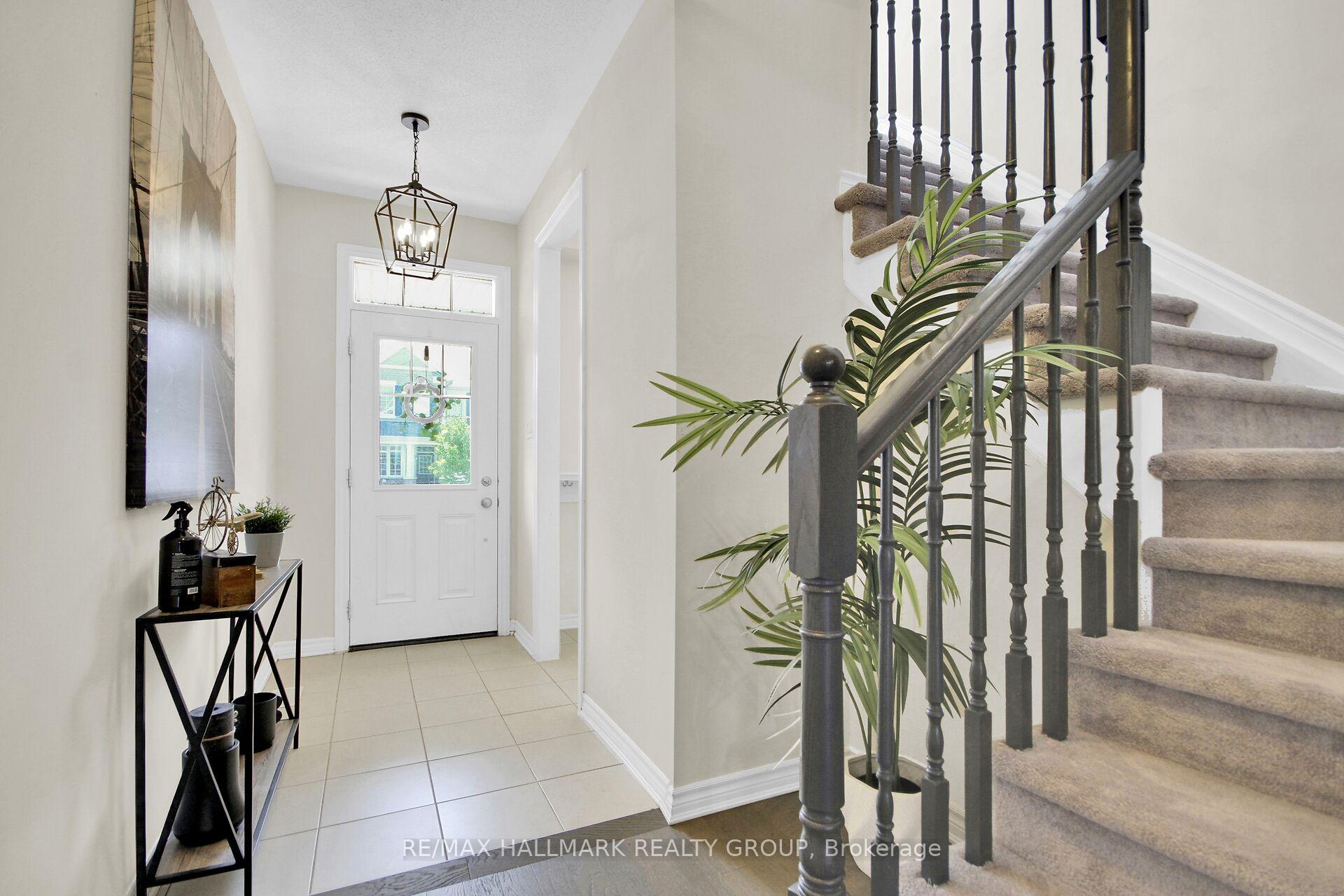 207 Willow Aster Circle, Ottawa 5