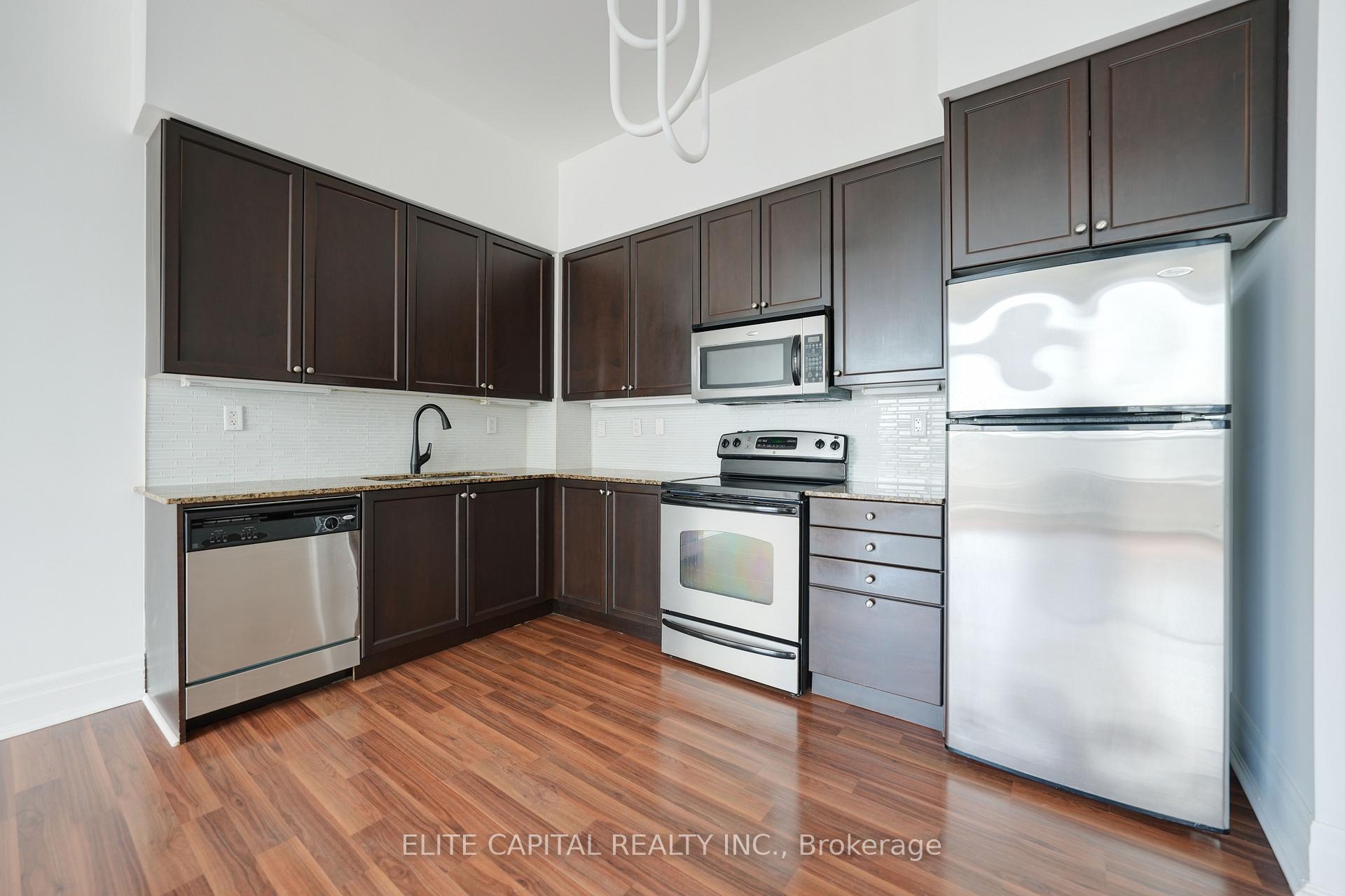 709 - 777 Steeles Avenue W, Toronto 4