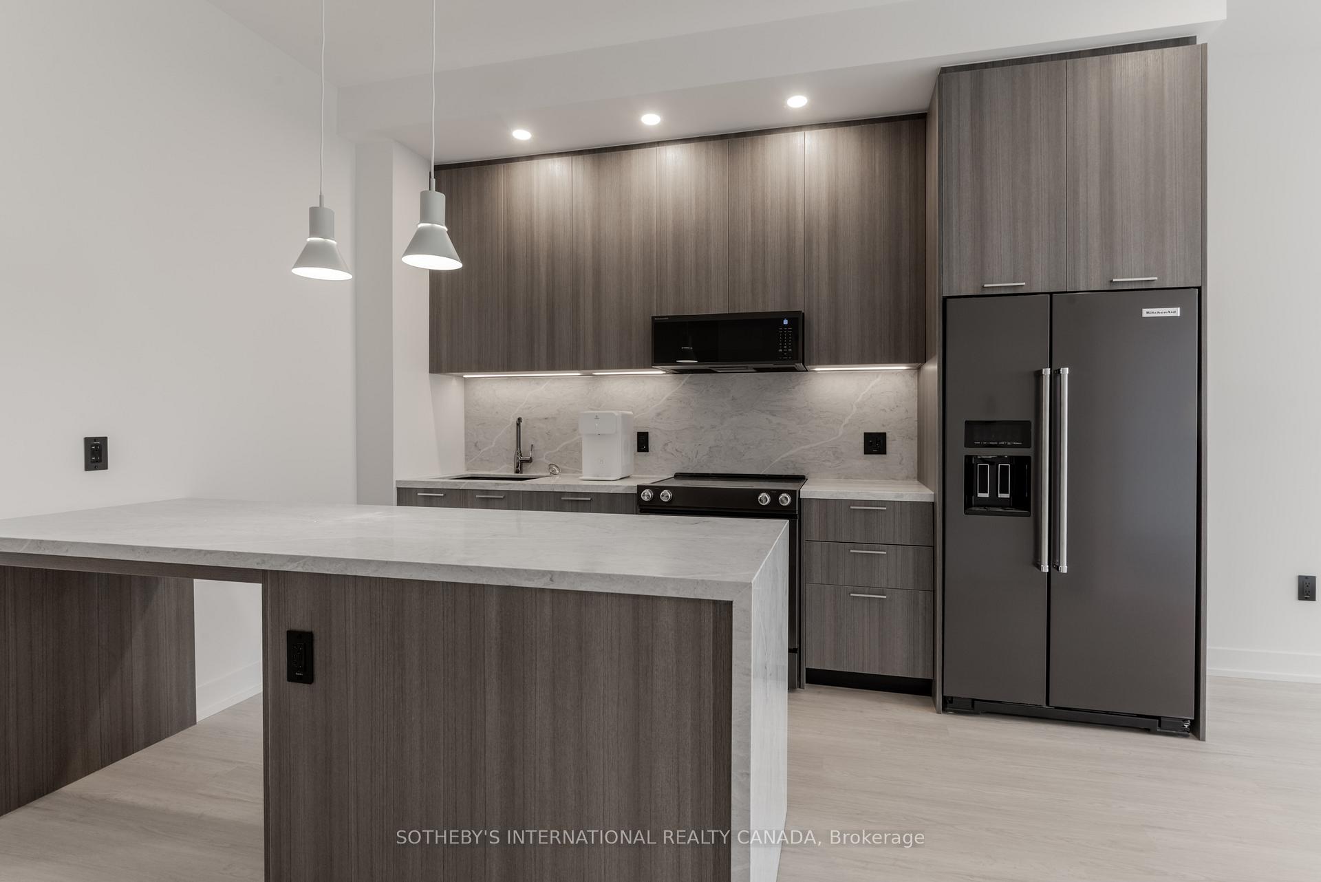 505 - 31 York Garden Way, Toronto 2