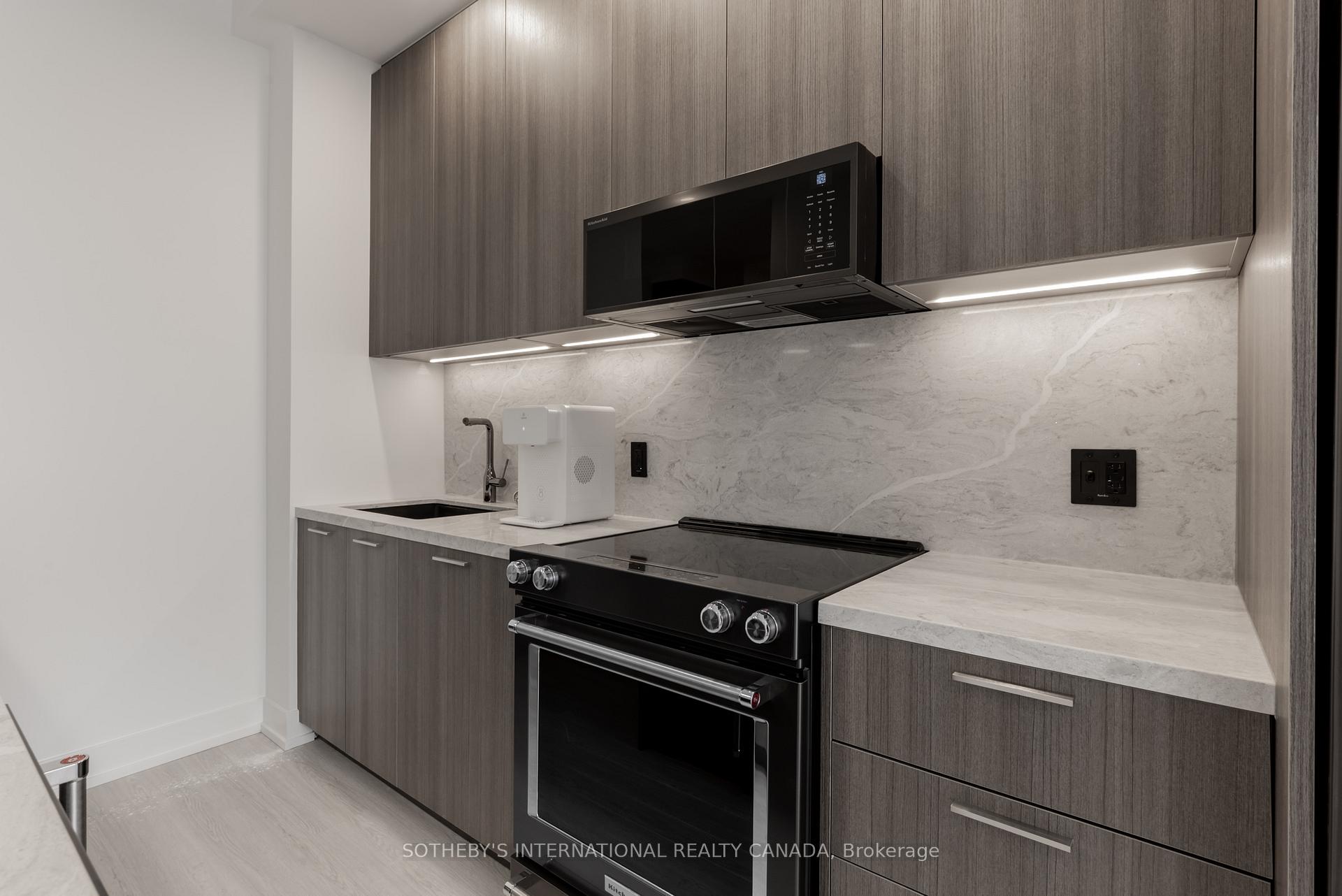 505 - 31 York Garden Way, Toronto 3