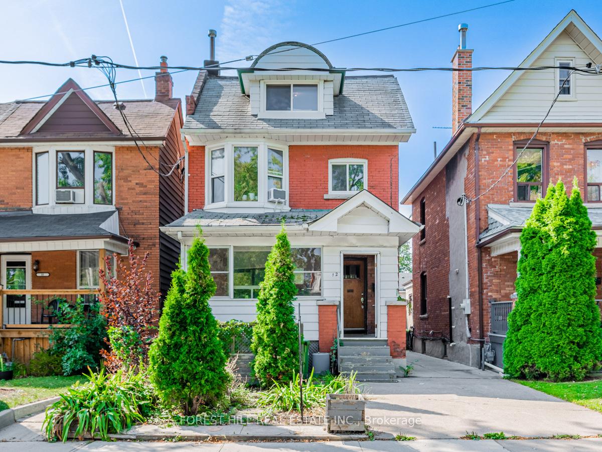 3 - 12 Salem Avenue, Toronto