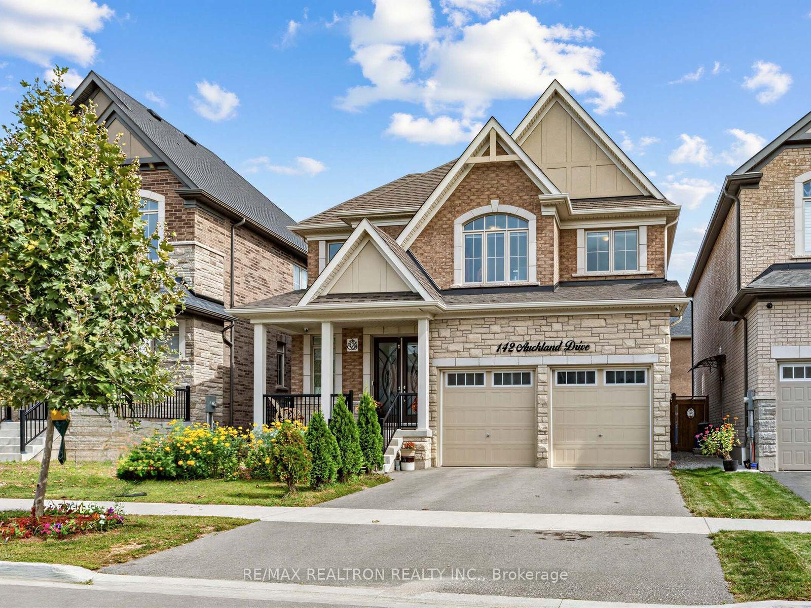 142 Auckland Drive Whitby Ontario Canada Sale residential Thiru Nirahulan RE/MAX REALTRON REALTY INC., BROKERAGE*