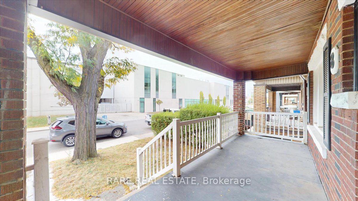 2 - 8 Balsam Avenue N, Hamilton 3