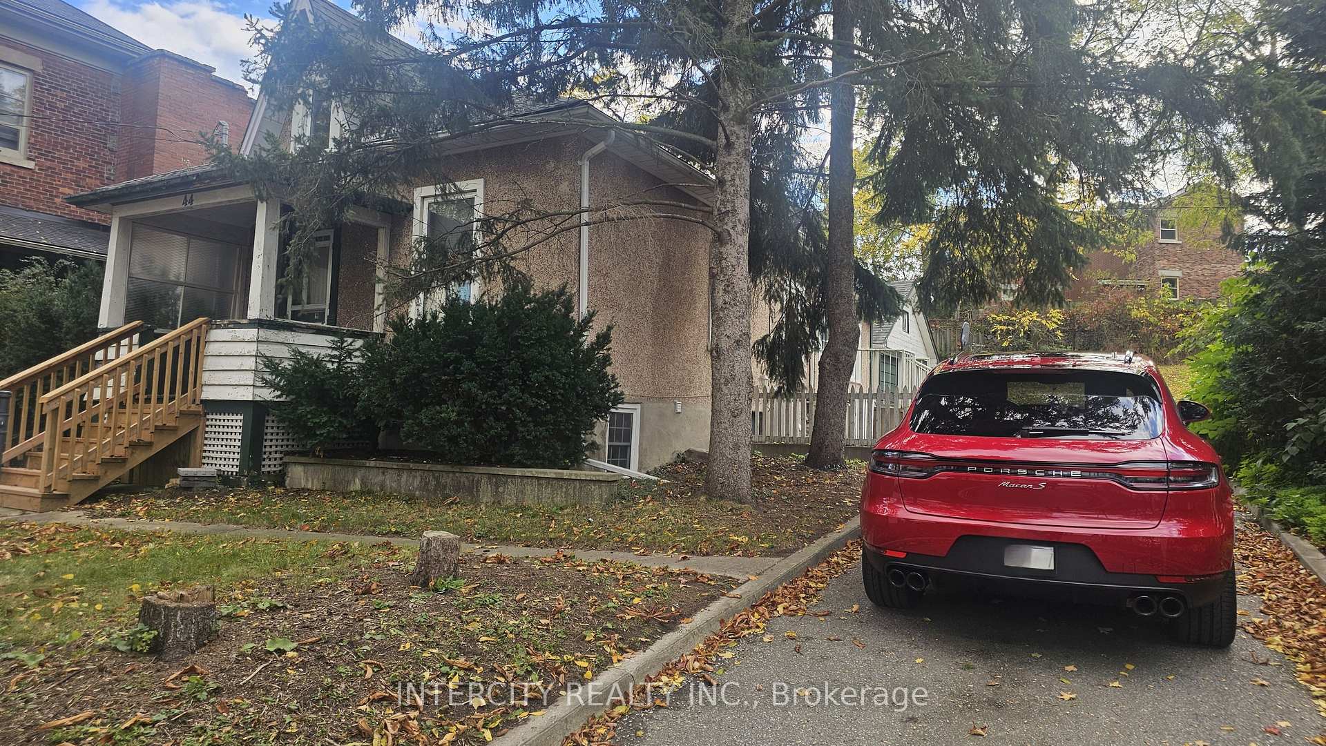 44 Cardigan Street, Guelph 2