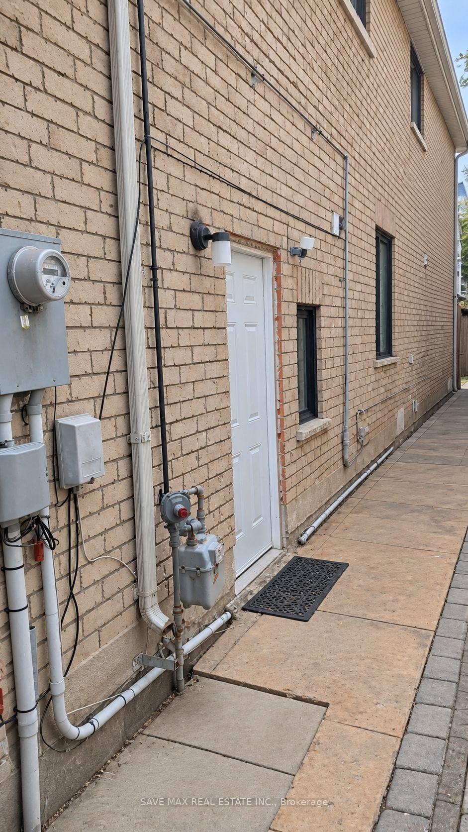 BSMT - 18 Salonica Road, Brampton 2