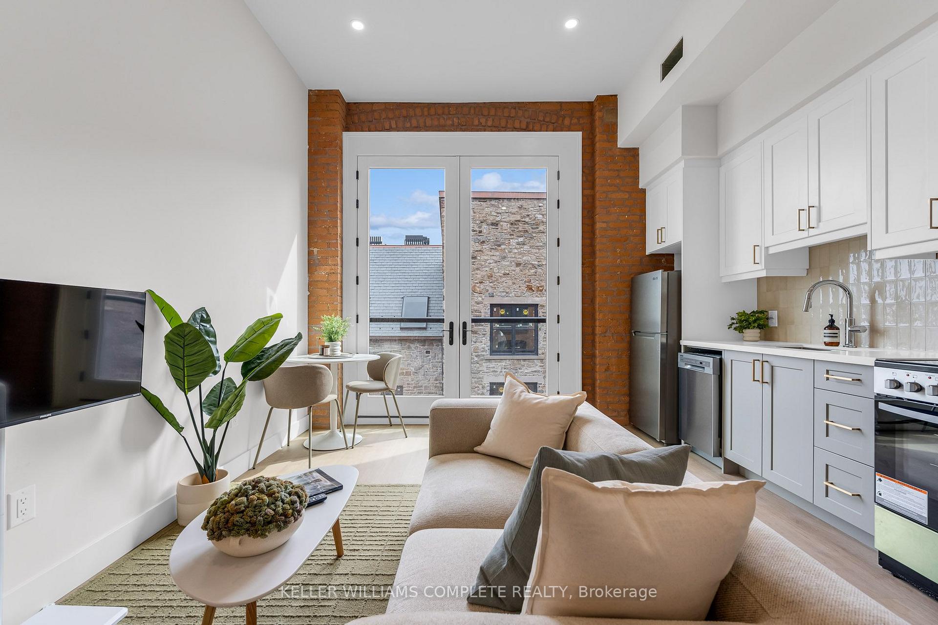 304 - 56 York Boulevard, Hamilton