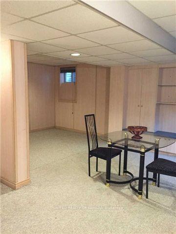 Lower - 104 Gordon Rowe Crescent, Richmond Hill 2