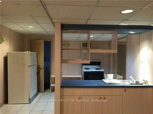 Lower - 104 Gordon Rowe Crescent, Richmond Hill 4