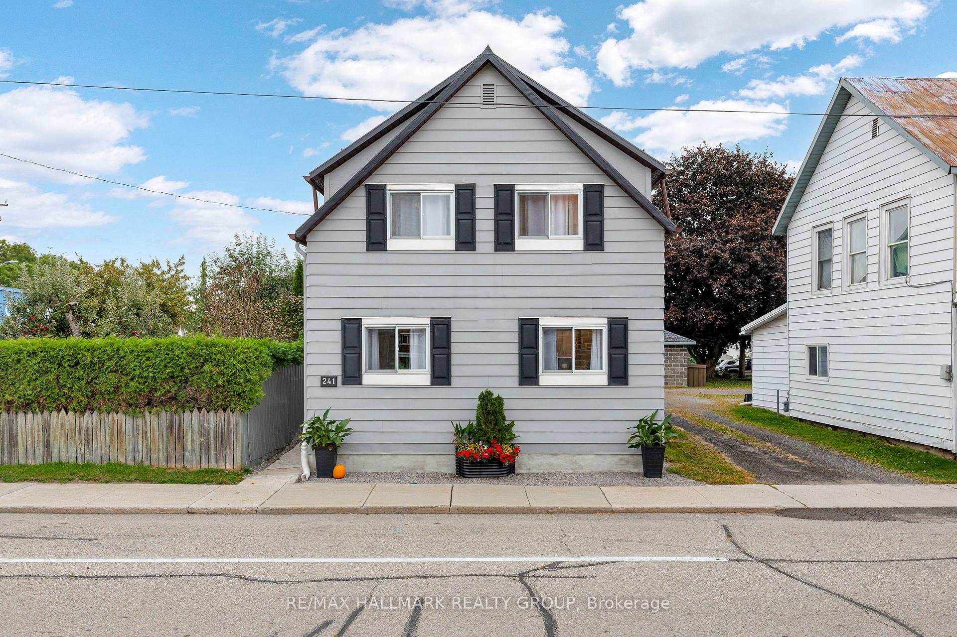 241 Lewis Street E Edwardsburgh/Cardinal Ontario Canada Sale residential Lea Wouters Right at Home Realty, Brokerage*