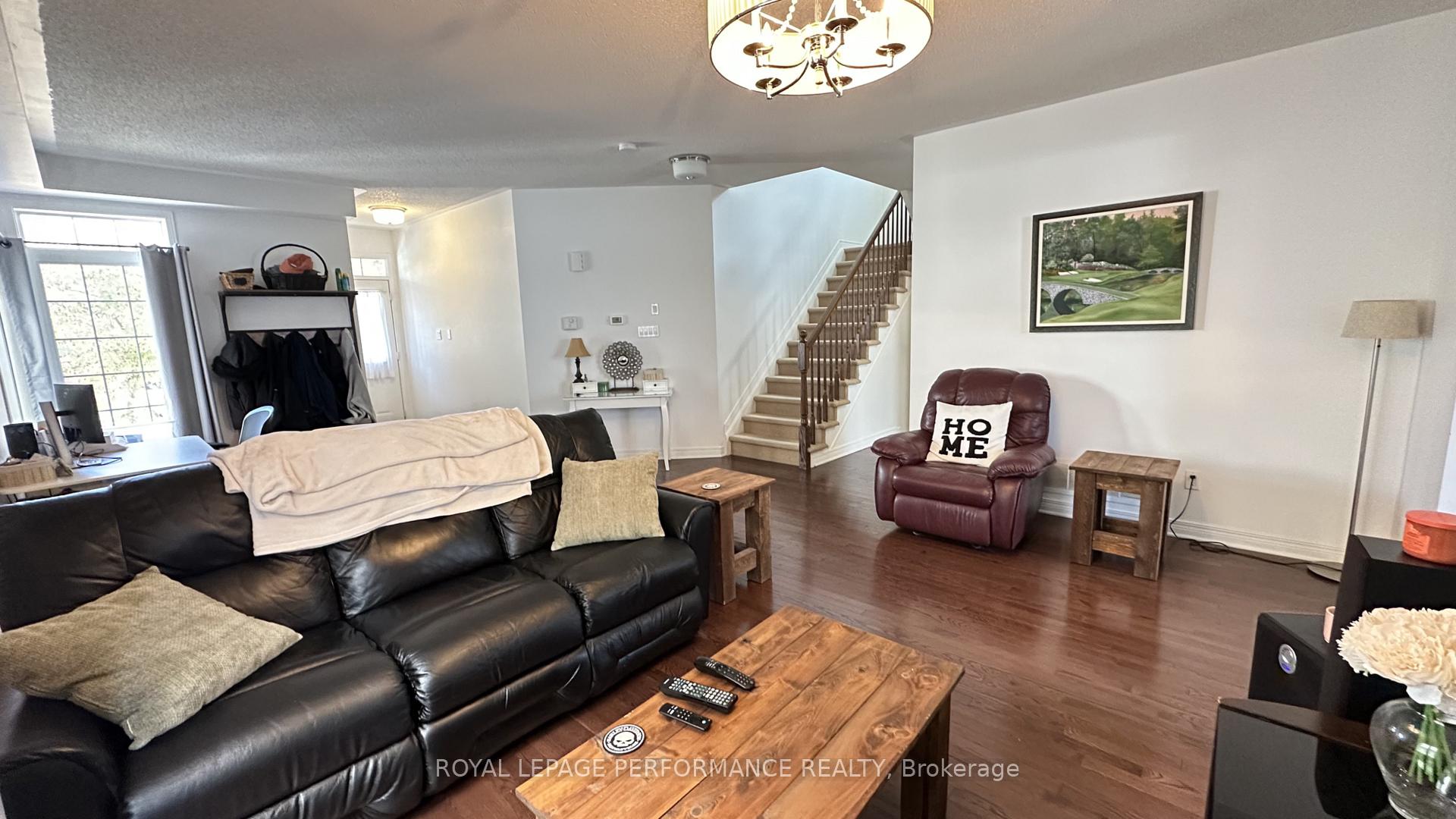 368 Antigonish Avenue, Ottawa 4