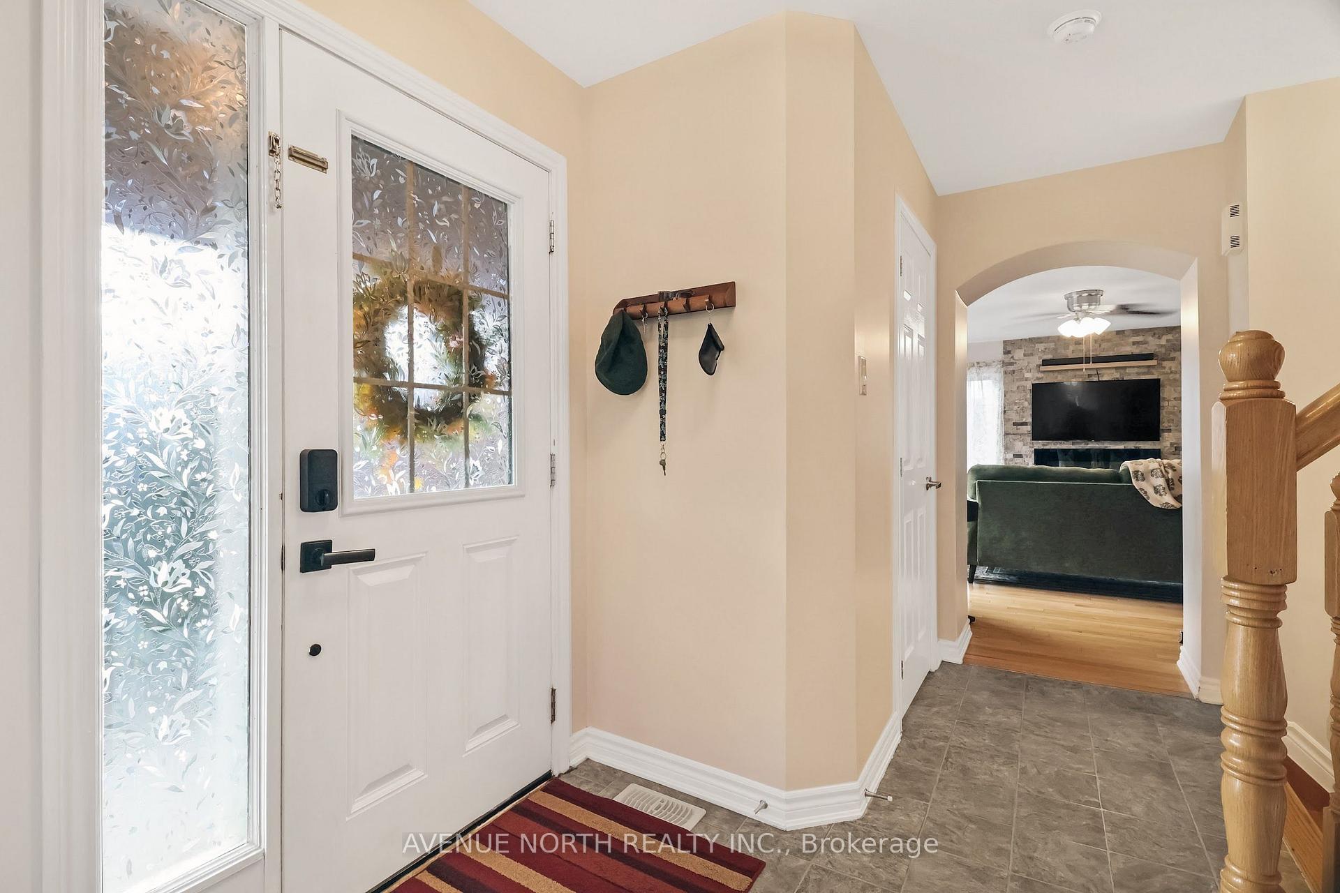 400 Meadowhawk Crescent, Ottawa 4