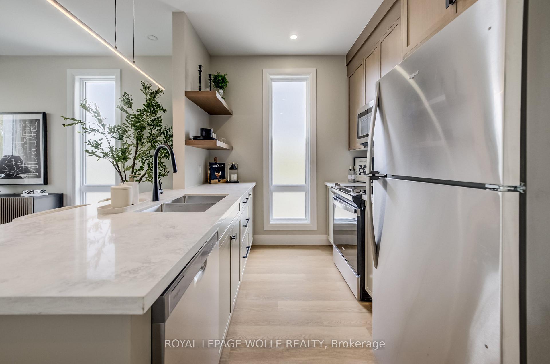 UNIT 15 (THE GR - 210 HERITAGE Drive, Kitchener 5