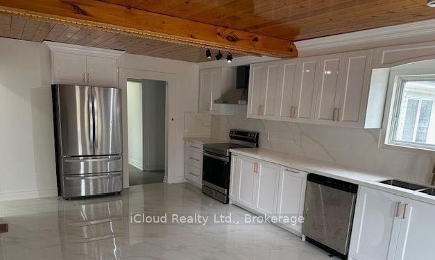 72 Thickson Road N, Whitby 4