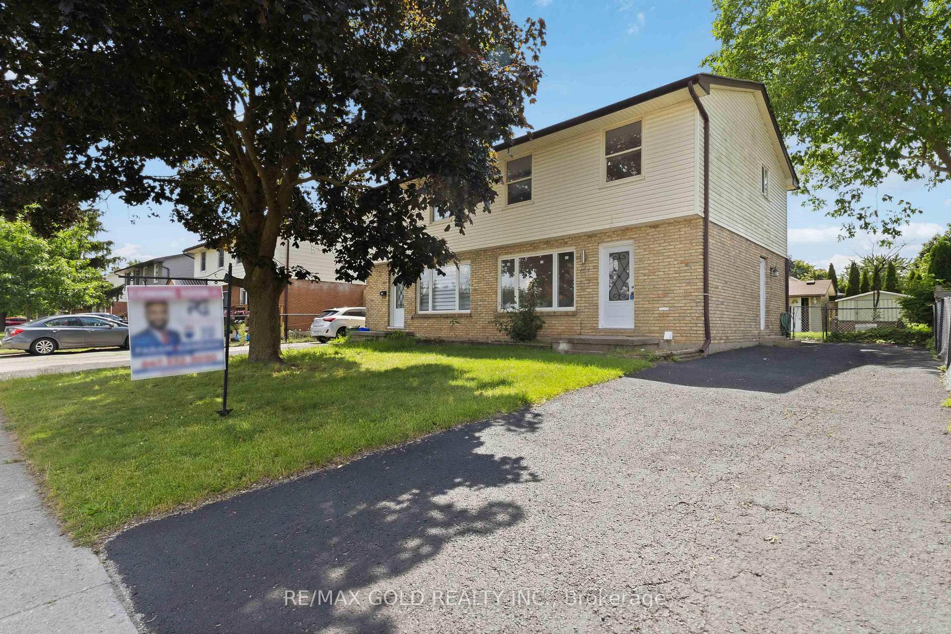 318 Admiral Drive London East Ontario Canada Sale residential Gurvinder Johal RE/MAX Gold Realty Inc., Brokerage *