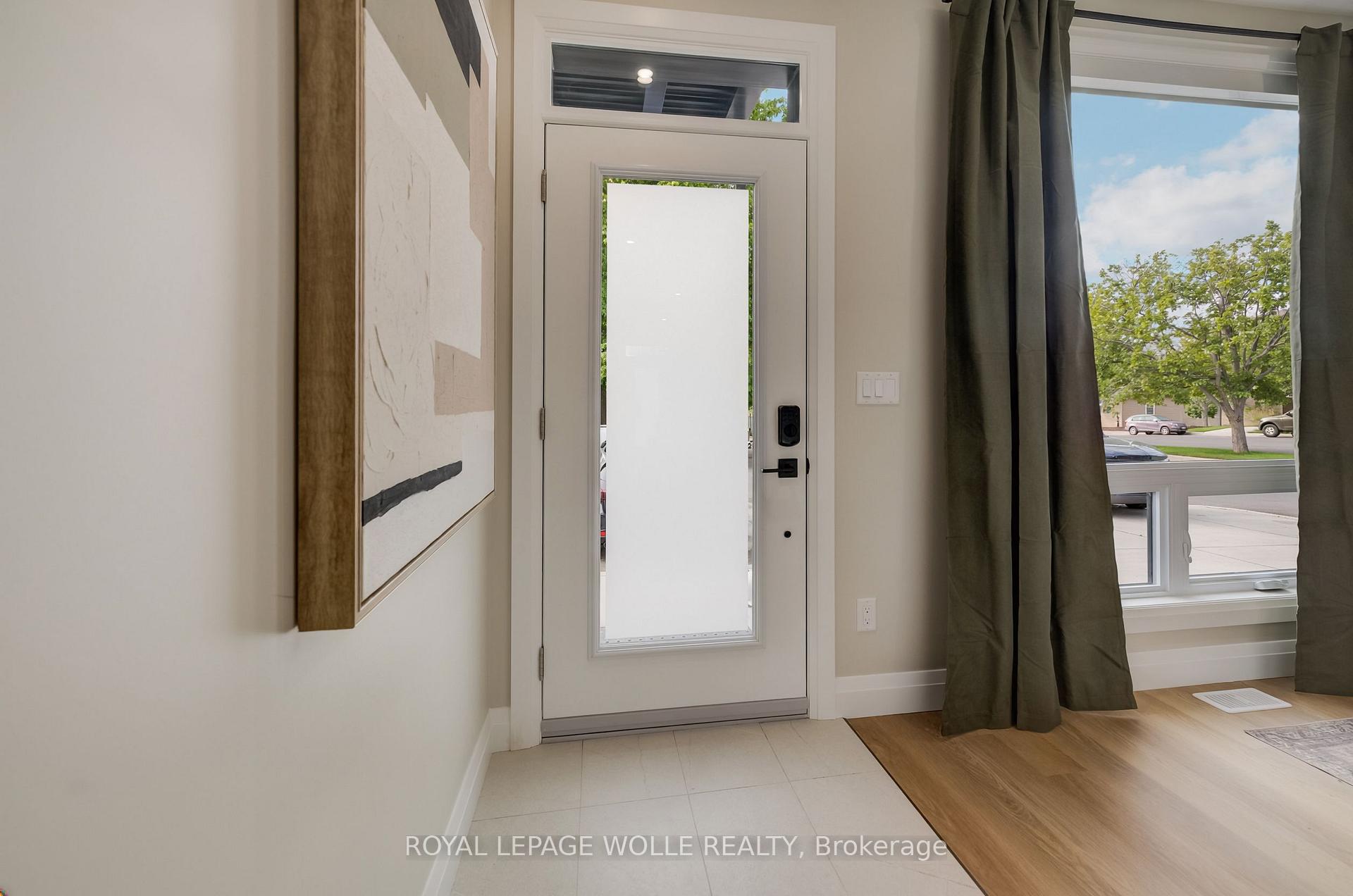 UNIT 12 (THE GL - 210 HERITAGE Drive, Kitchener 3