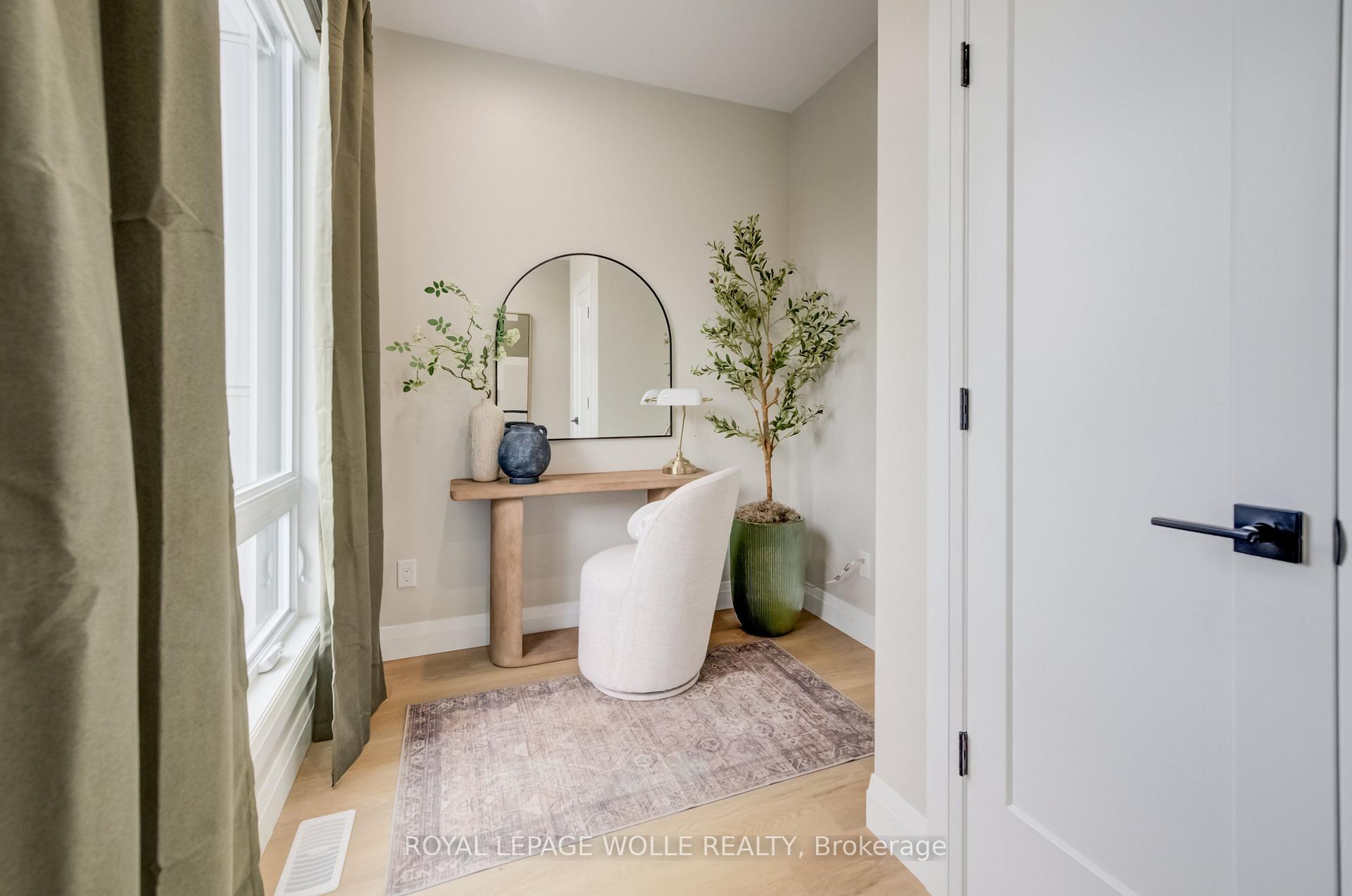 UNIT 12 (THE GL - 210 HERITAGE Drive, Kitchener 4