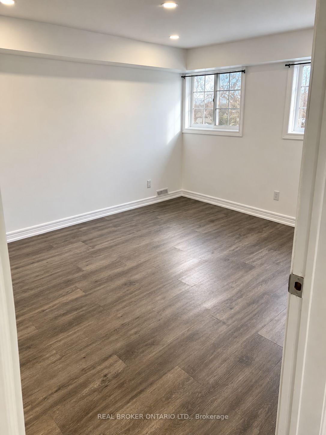 Lower - 558 First Avenue, Welland 4