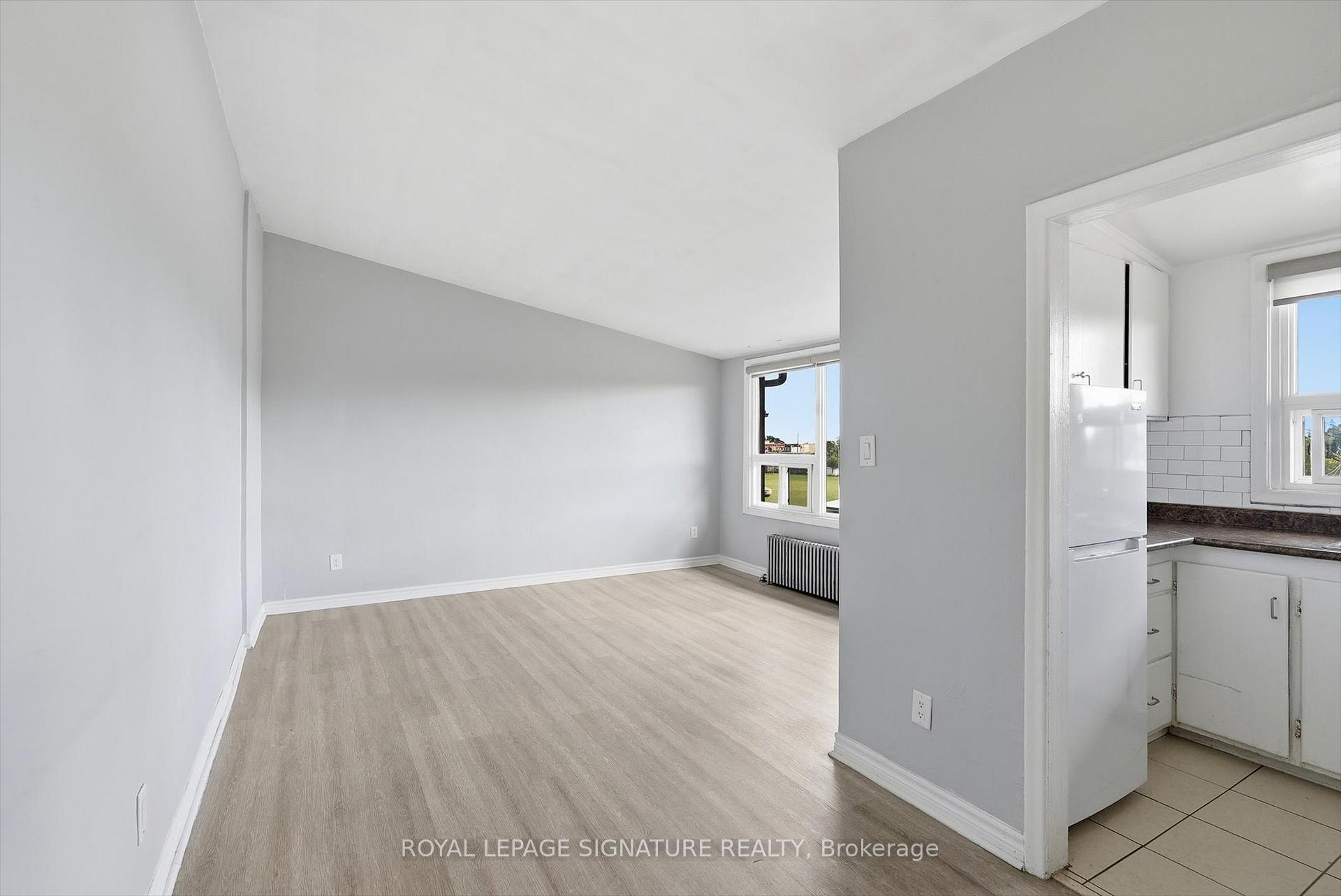 301 - 49 Cuffley Crescent S, Toronto 2