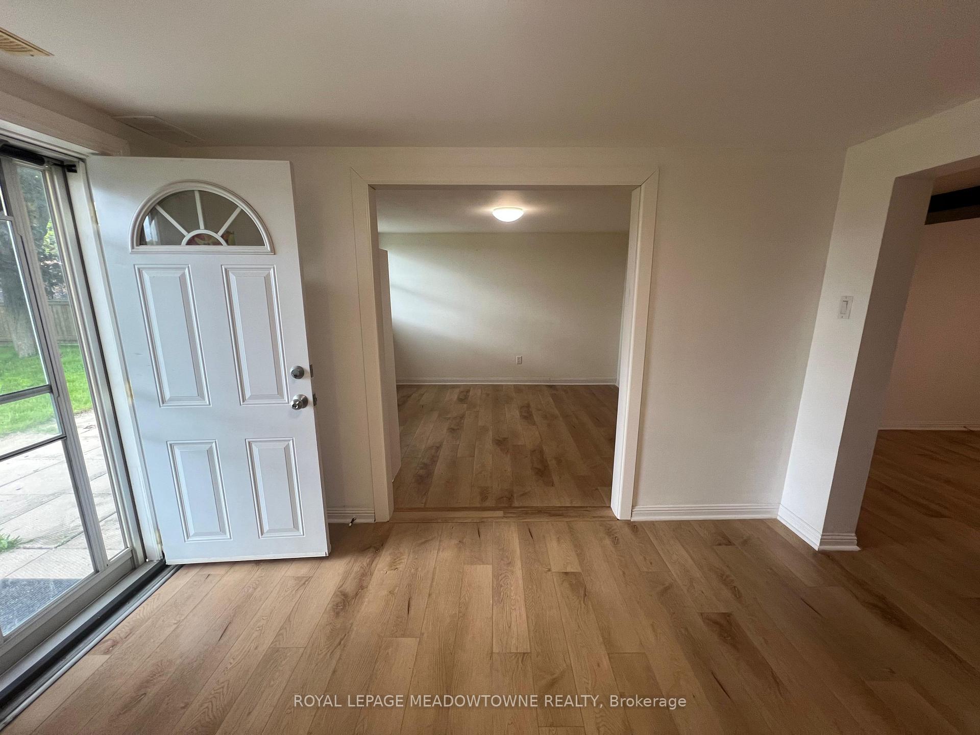 Lower - 44 Lauris Avenue E, Cambridge 3