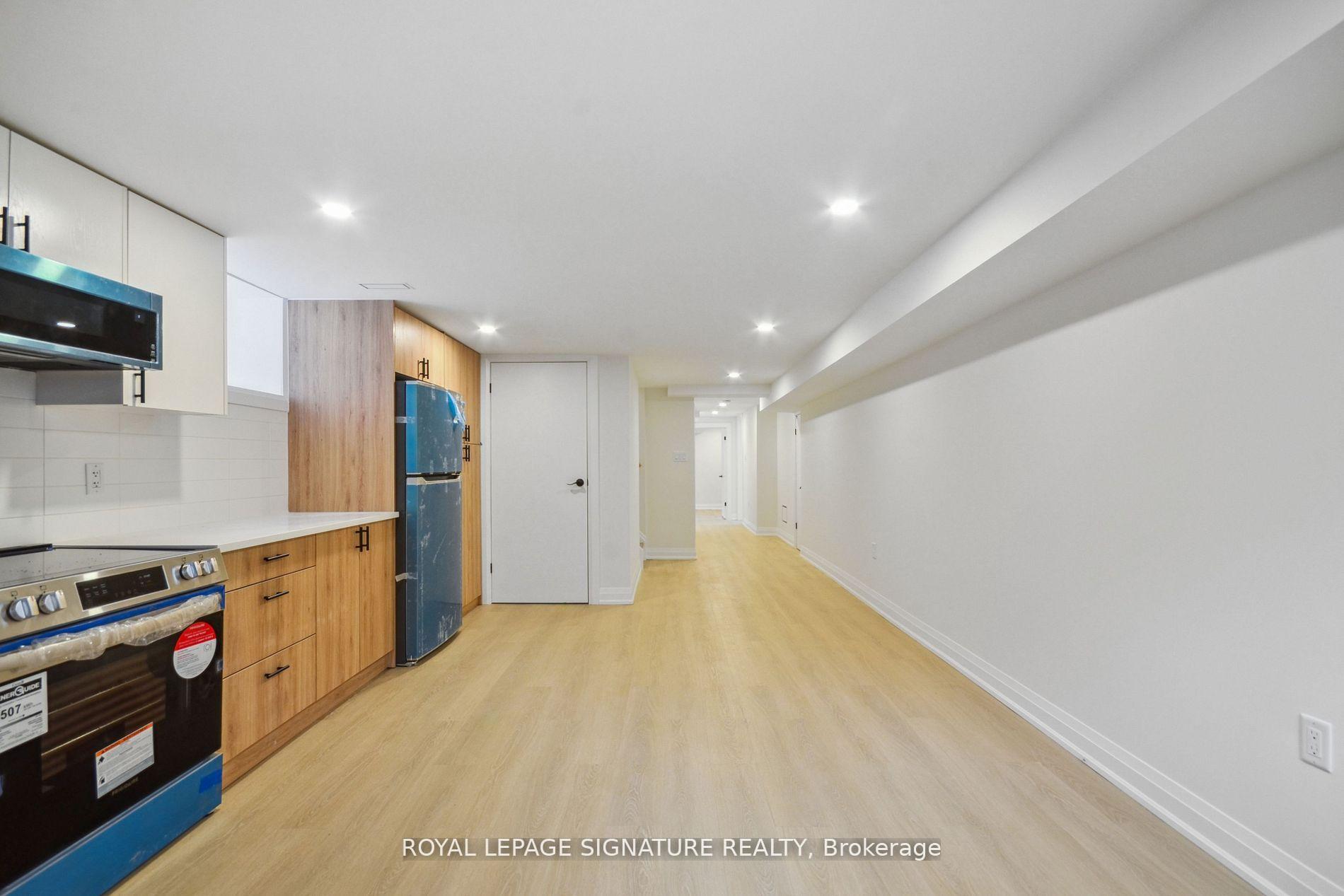 Lower - 129 Kenilworth Avenue, Toronto 4