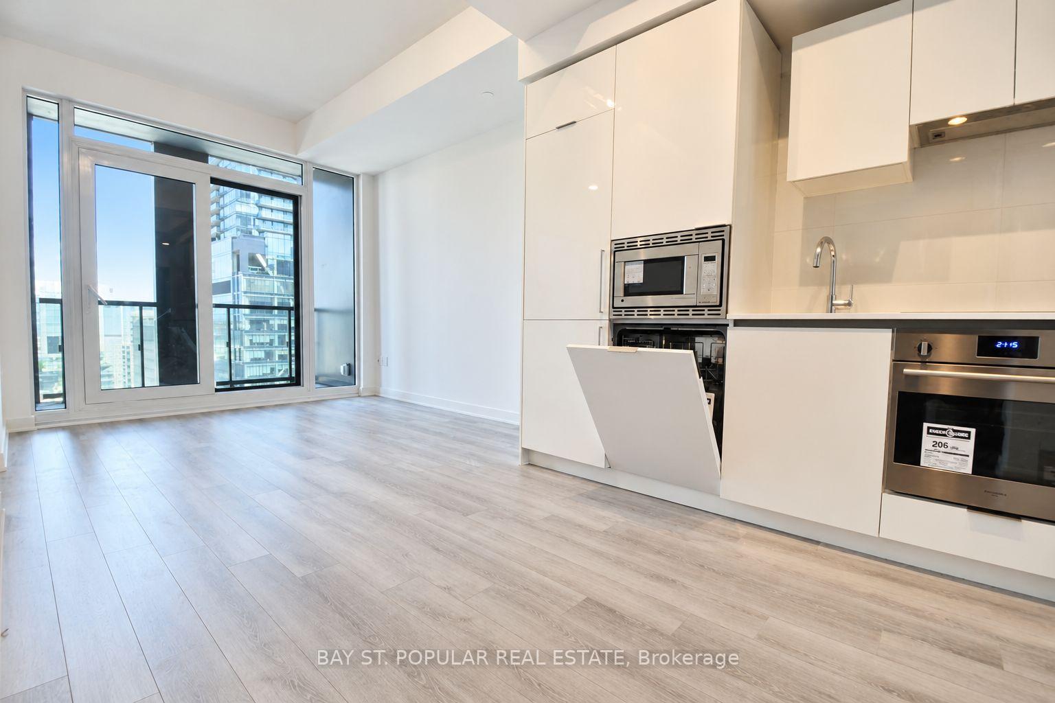 2101 - 238 Simcoe Street, Toronto 2