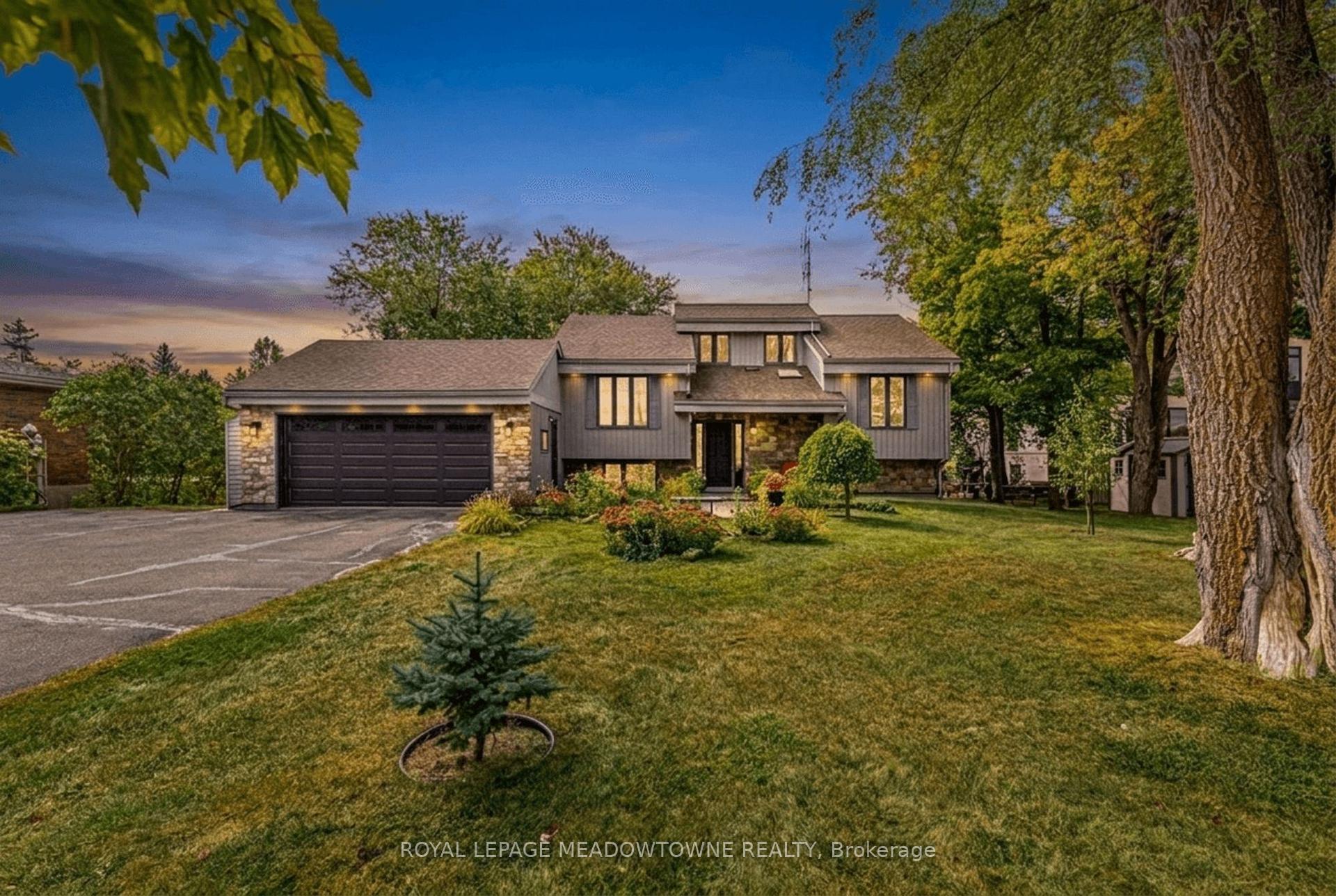 8388 Ninth Line Halton Hills Ontario Canada Sale residential Renee Herrera Royal LePage Meadowtowne Realty, Brokerage *
