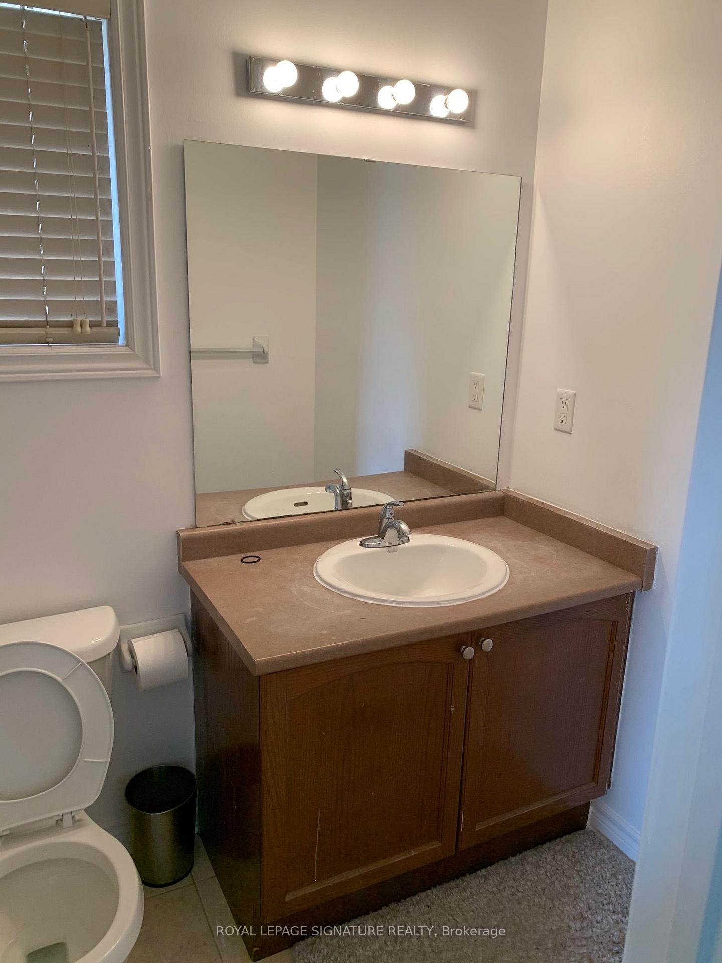 249 Comiskey Crescent, Mississauga 3