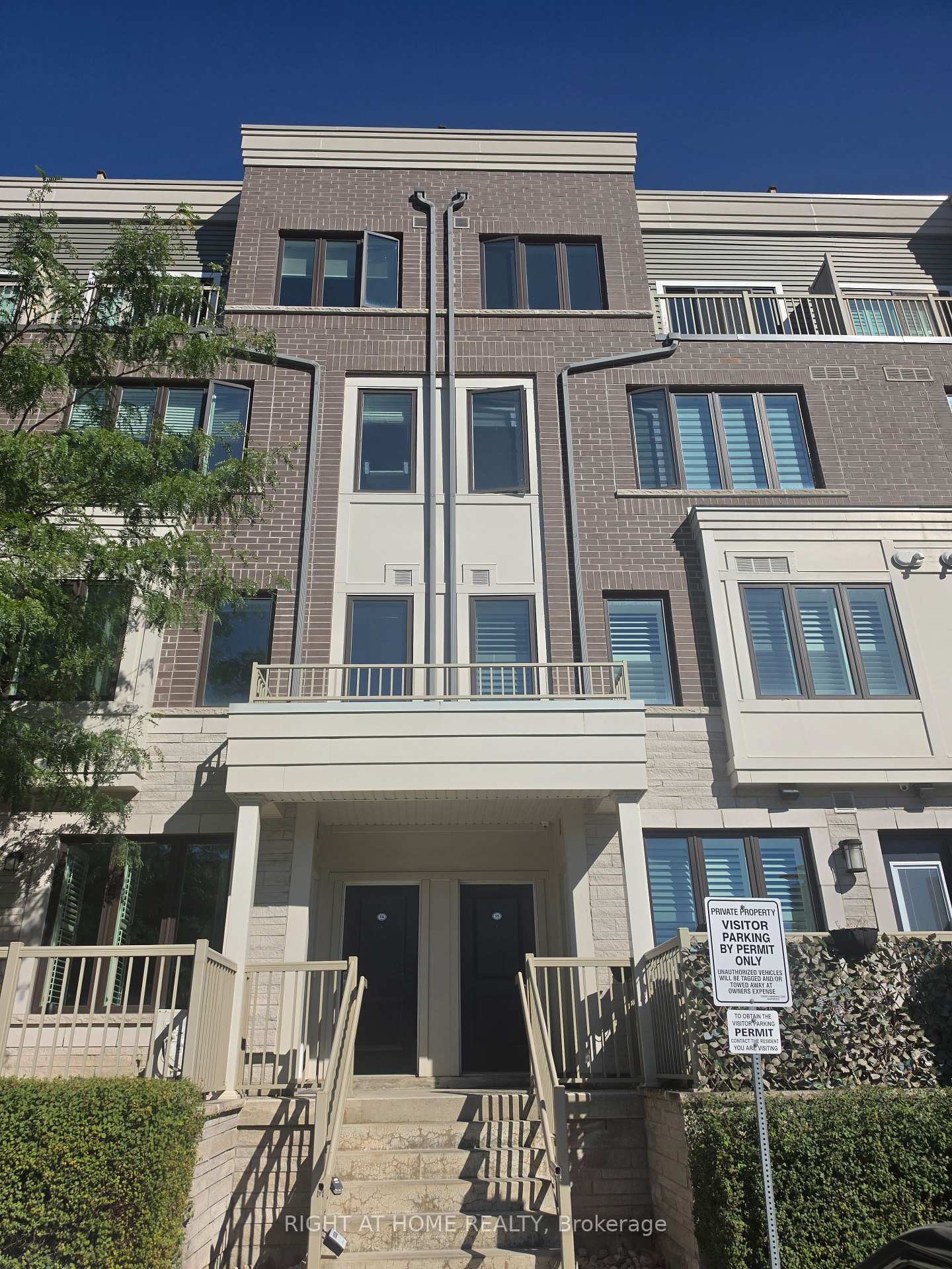 15 - 95 EASTWOOD PARK Garden Toronto Ontario Canada Sale residential Marta Oliveira Right at Home Realty, Brokerage*